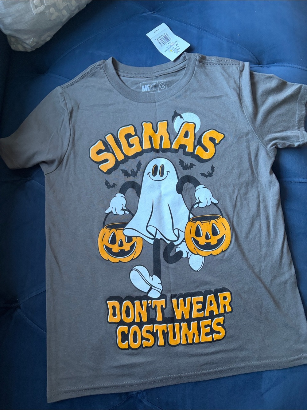 Grey 'Sigmas Don't Wear Costumes' Kids Halloween T-Shirt